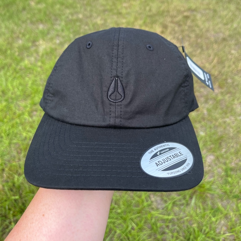 NWT Nixon Icon Trucker Hat